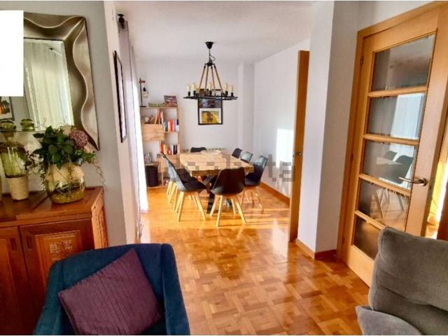 Chalet, Piera