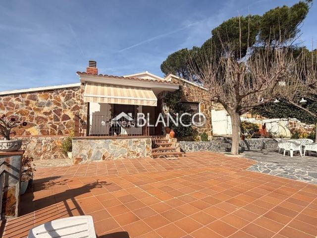 Chalet, Piera