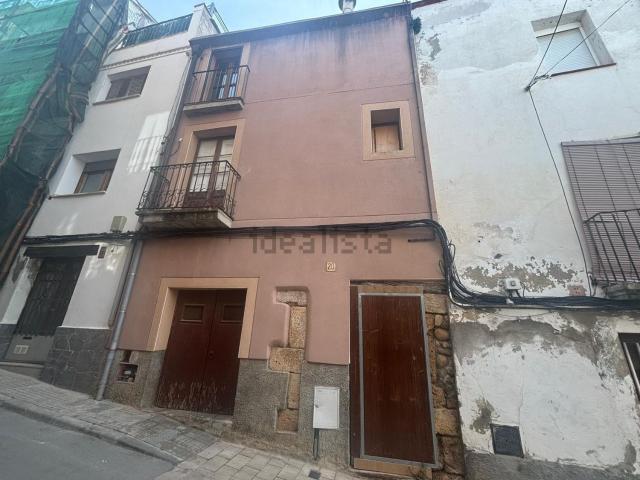 Chalet, Piera