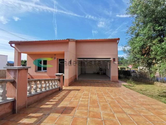 Chalet, Piera