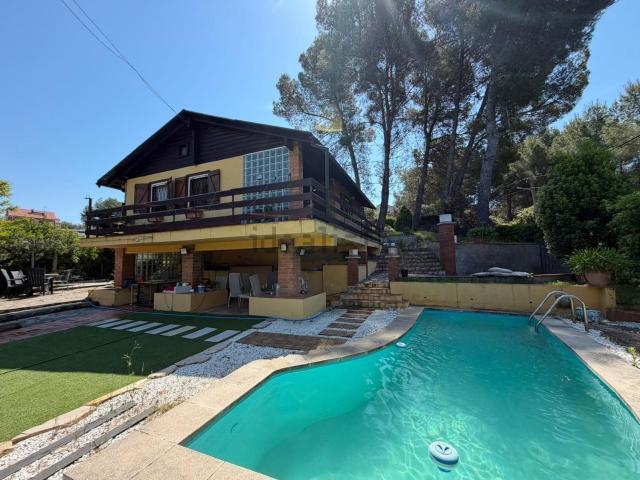 Chalet, Piera