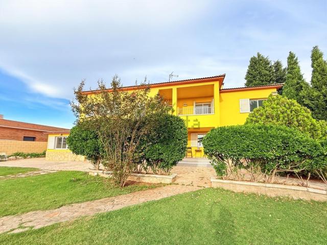 Chalet, Piera
