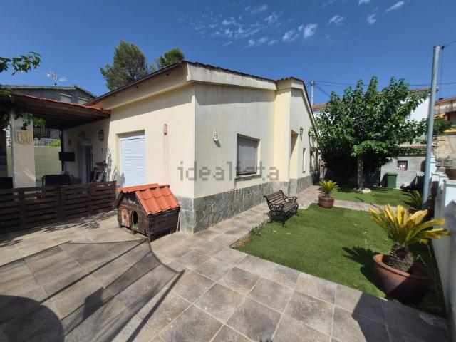 Chalet, Piera