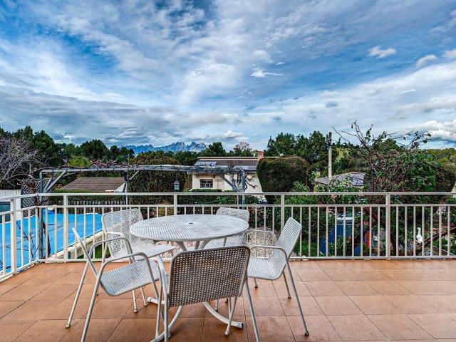 Chalet, Piera