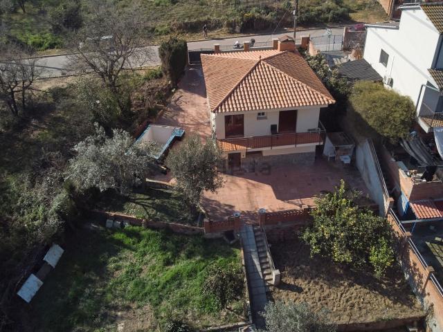 Chalet, Piera