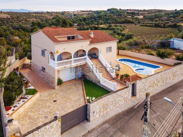 Chalet, Piera
