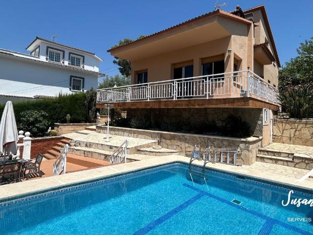 Chalet, Piera