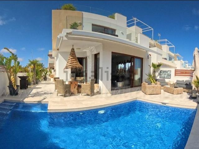 Chalet, Pilar de la Horadada