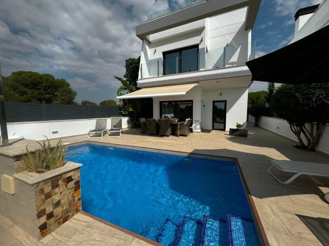 Chalet, Pilar de la Horadada