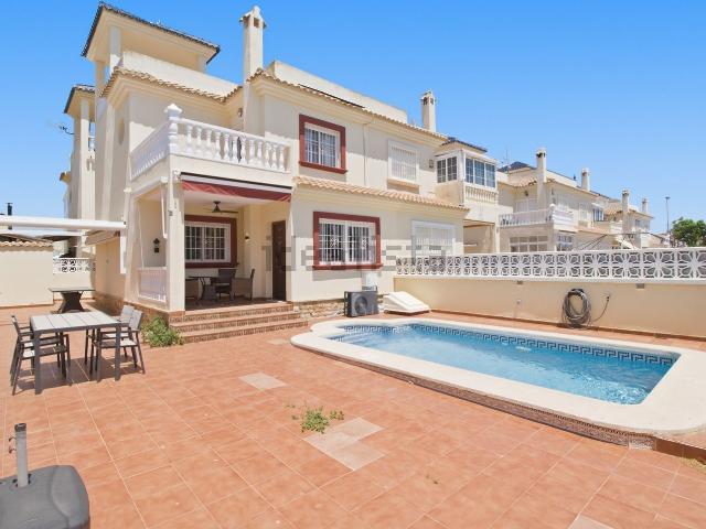 Chalet, Pilar de la Horadada