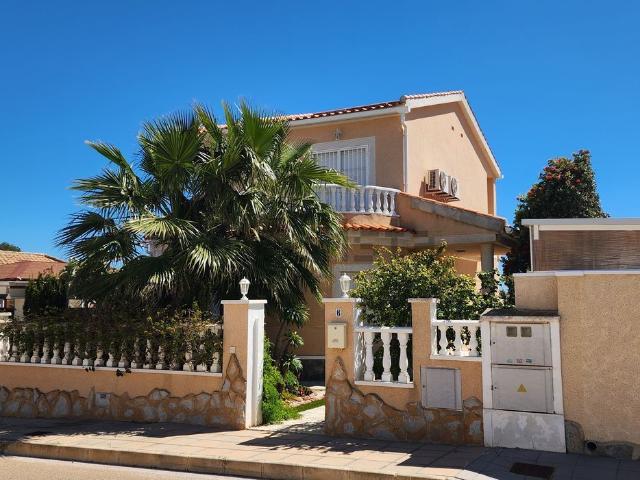 Chalet, Pilar de la Horadada