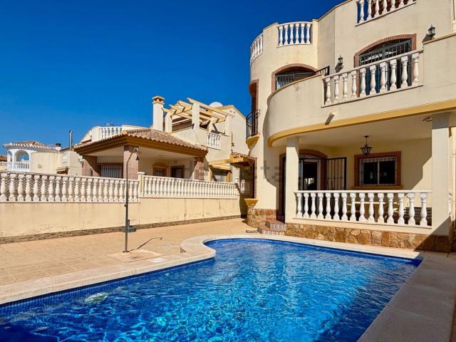Chalet, Pilar de la Horadada
