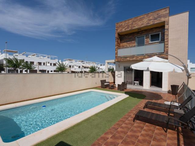 Chalet, Pilar de la Horadada