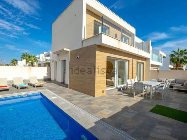 Chalet, Pilar de la Horadada
