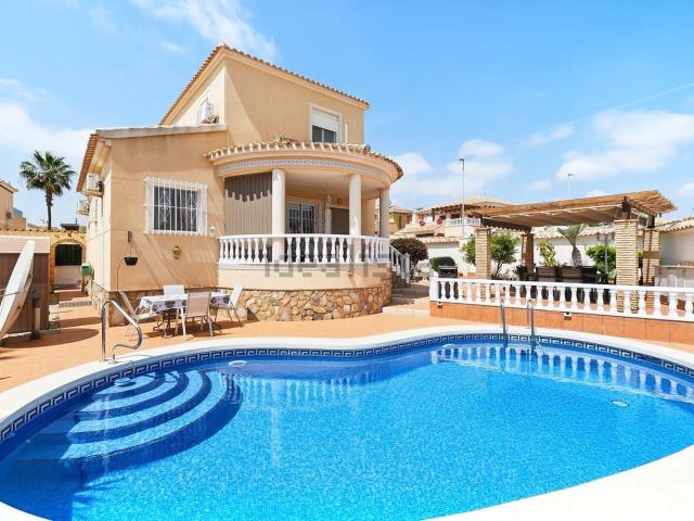 Chalet, Pilar de la Horadada