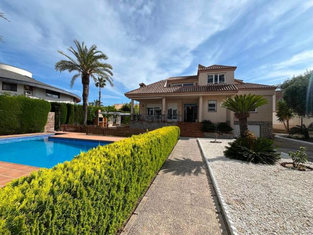 Chalet, Pilar de la Horadada