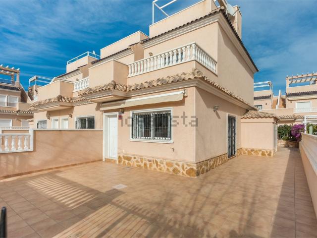 Chalet, Pilar de la Horadada