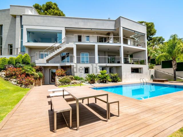 Chalet, Pinares de San Antón, Málaga