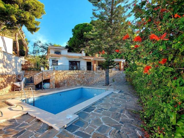 Chalet, Pinares de San Antón, Málaga