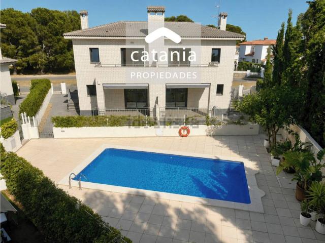 Chalet, Pino Alto, Mont Roig del Camp