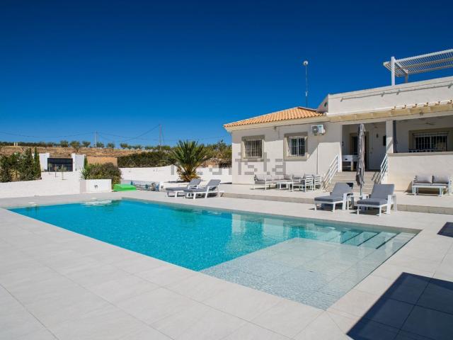 Chalet, Pinoso
