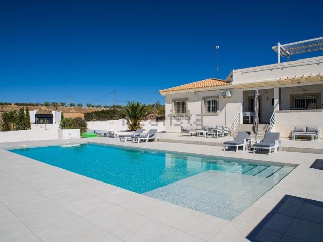Chalet, Pinoso
