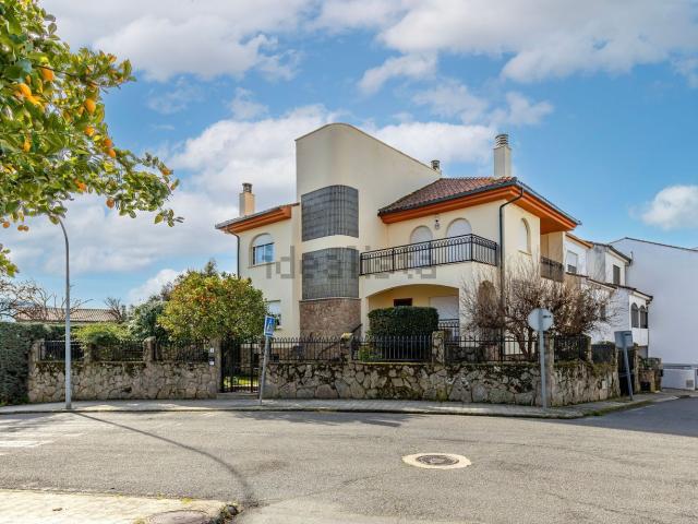 Chalet, Plasencia
