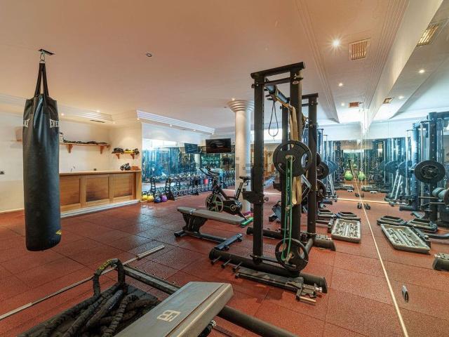 Chalet, Playa Bajadilla Puertos, Marbella
