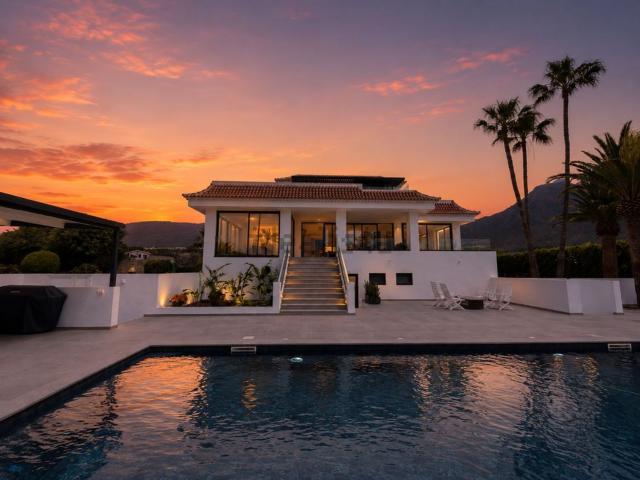 Chalet, Playa del Duque, Adeje