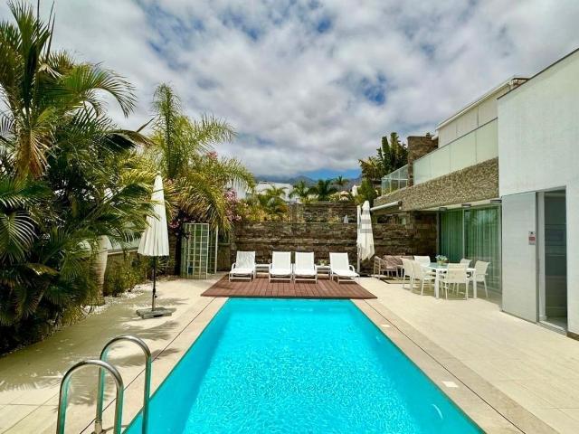 Chalet, Playa del Duque, Adeje