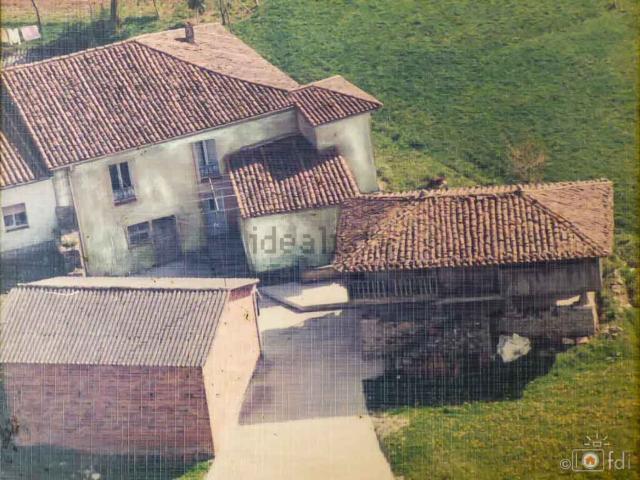 Chalet, Pravia