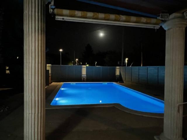 Chalet precioso totalmente esquinero y muy iluminado en la mejor zona de Valls, z