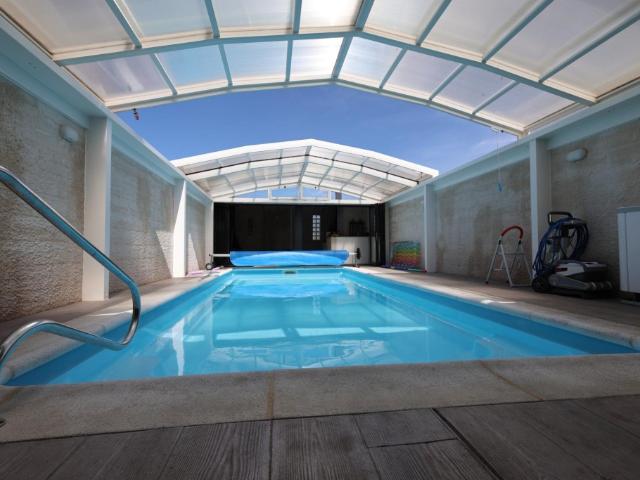 Chalet premium con Complejo Wellness 365 y Piscina de Aerotermia