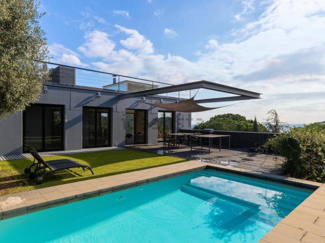 Chalet, Premià de Dalt