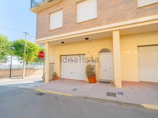 Chalet, Puebla Tornesa