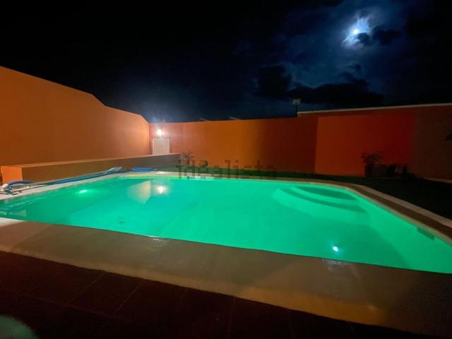 Chalet, Puerto del Rosario