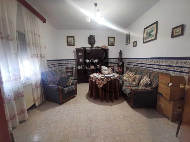 Chalet, Puerto Lapice