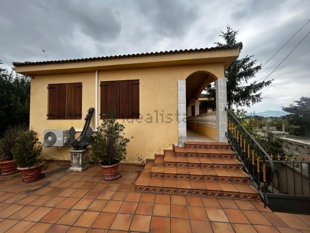 Chalet, Puigpelat
