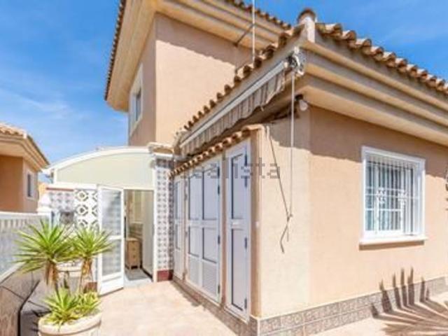 Chalet, Punta Prima, Orihuela