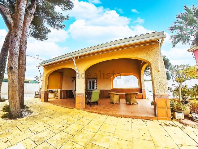 Chalet, Punta Prima, Orihuela