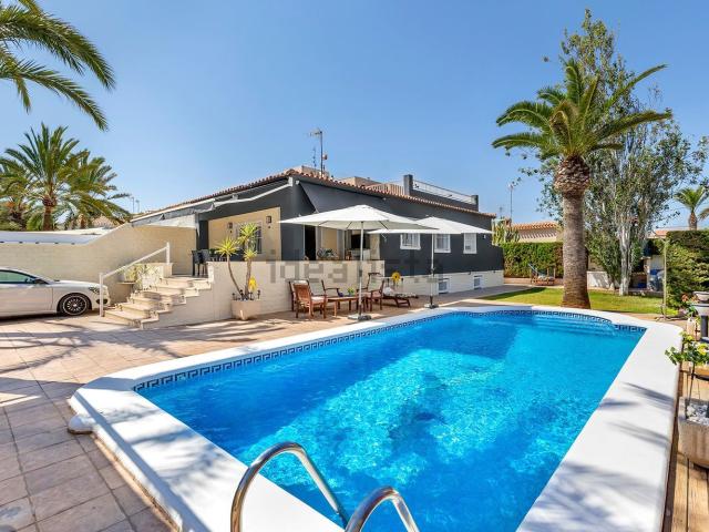 Chalet, Punta Prima, Orihuela