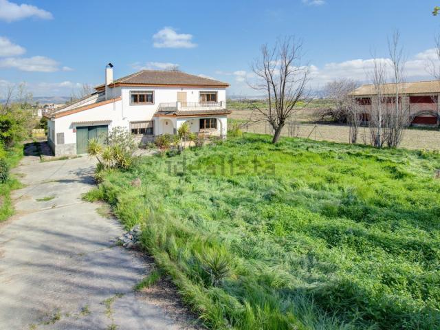 Chalet, Purchil