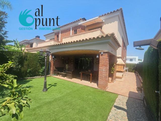 Chalet, Quatre Camins, Cambrils