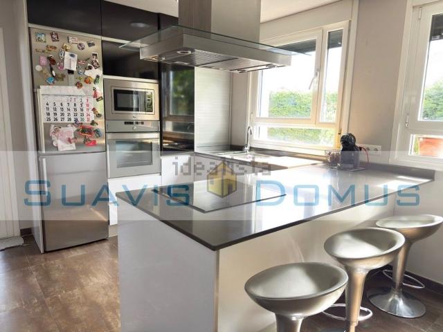 Chalet, Roales