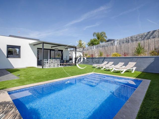 Chalet, Roda de Berà