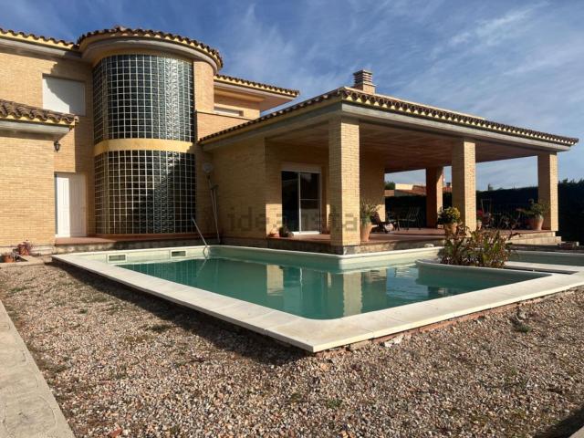 Chalet, Roquetes