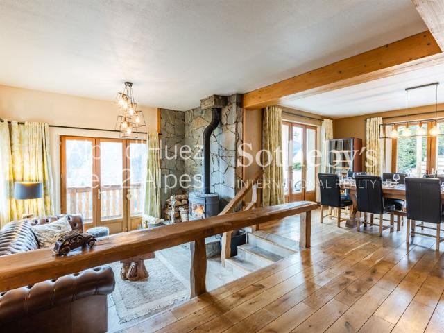 Chalet Rose Bleu au coeur du village de Venosc