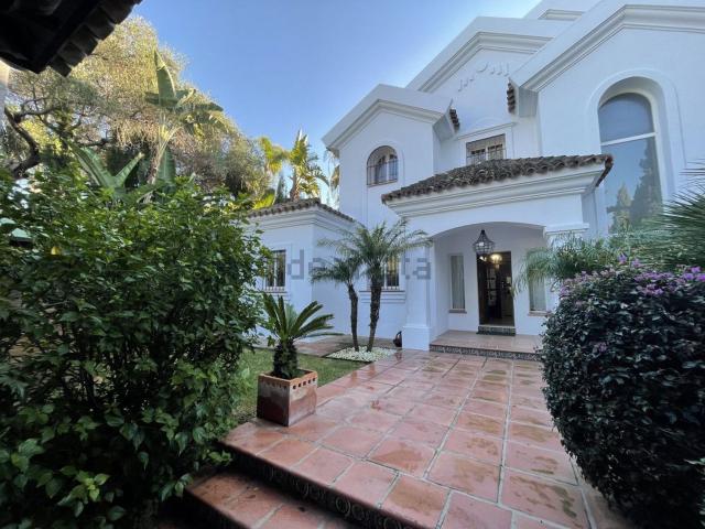 Chalet, Real de Zaragoza, Marbella