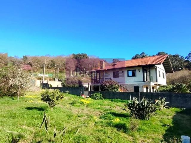 Chalet, Redondela