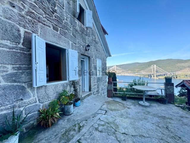 Chalet, Redondela